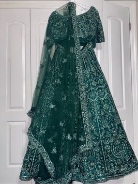 Ethnic Indian Wear Deep Emerald Green Embroidered Lehenga Set